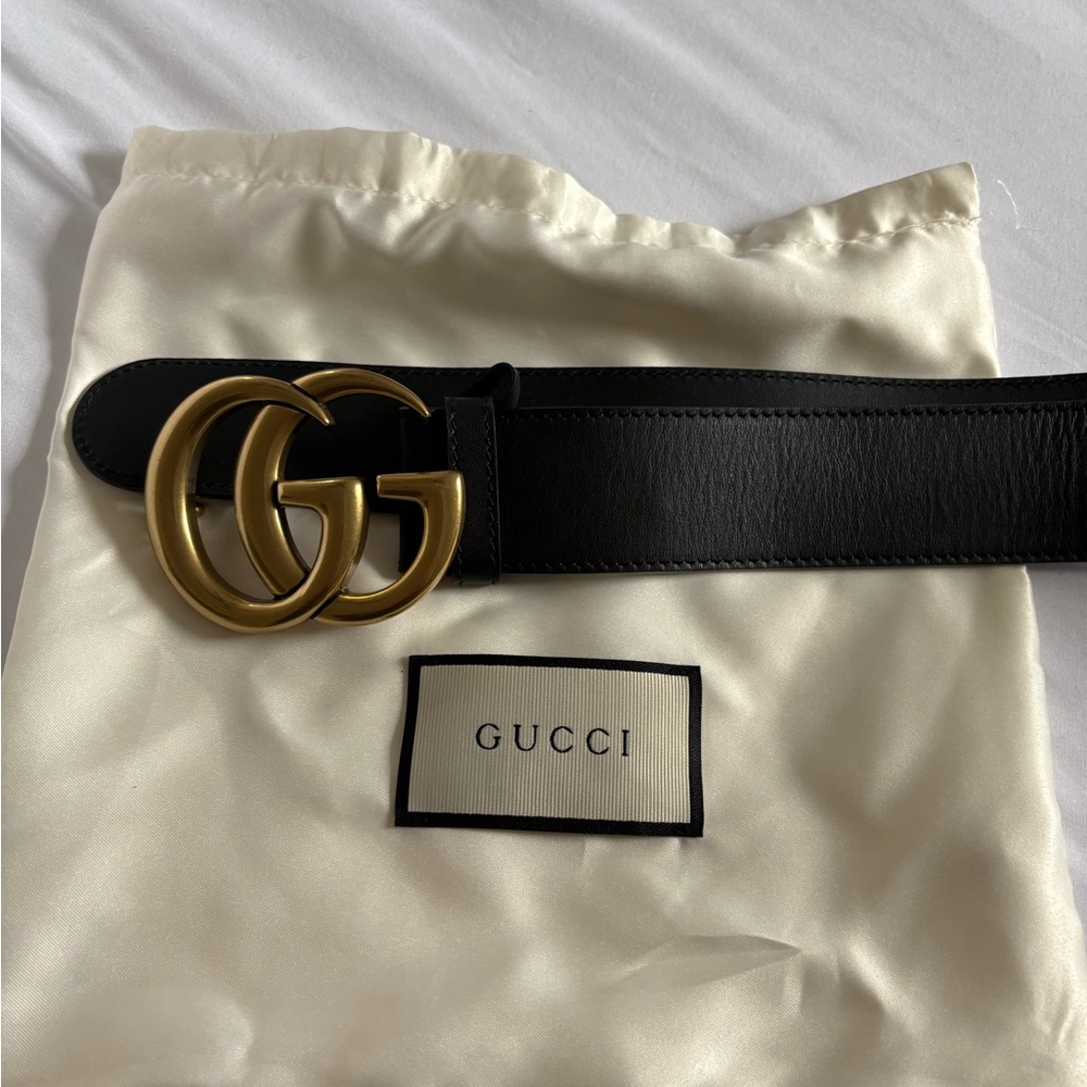 Gucci Black Belt with Gold Double G Buckle